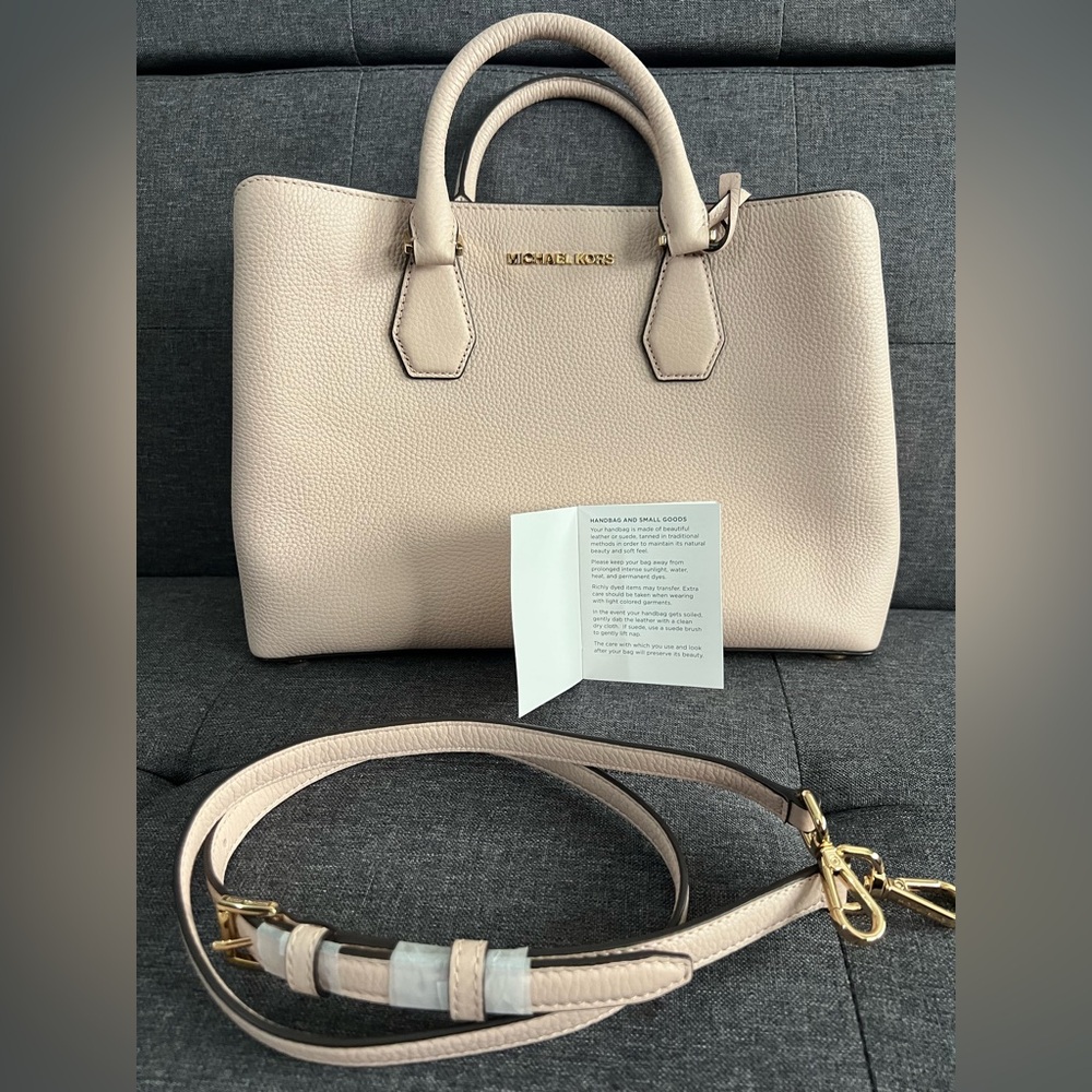Michael Kors Camille NWT Mauve Hand Bag with Shoulder Strap